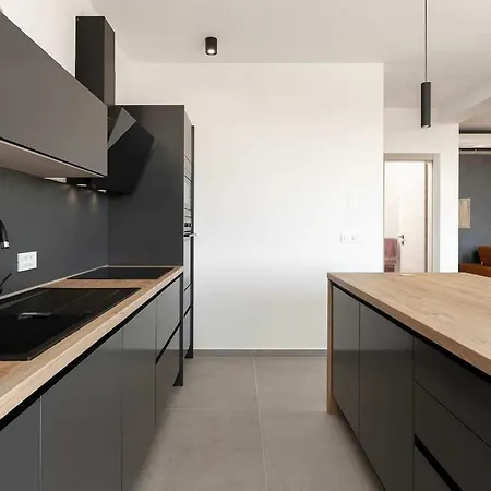 Luisa Holiday home Visnjan